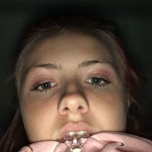 Meet your Posher, Elise